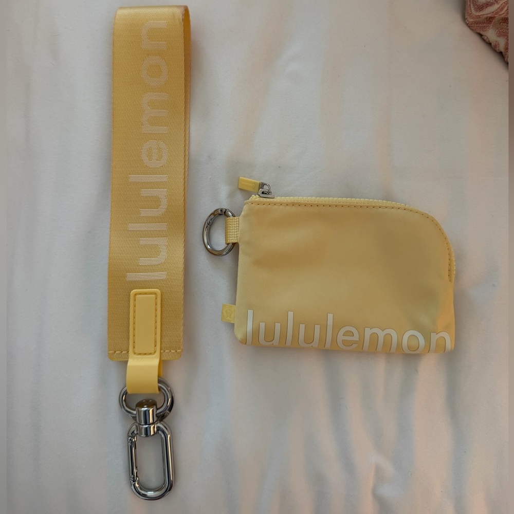 Lululemon Pale Yellow Clippable Card Pouch And Never Lost Keychain